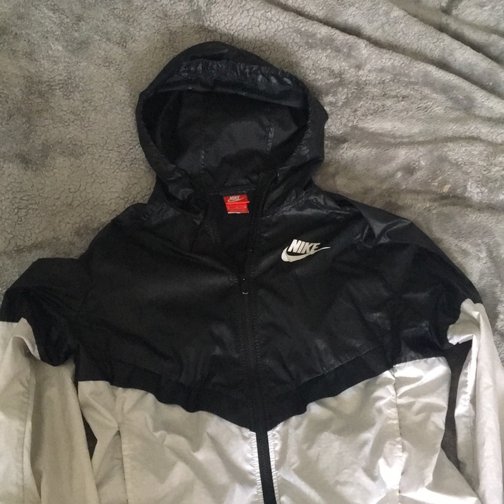 New Nike Windbreaker